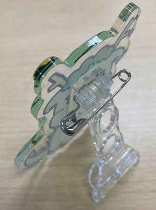 シバつき物件』3wayアクリルバッジ デザインD | ビビット