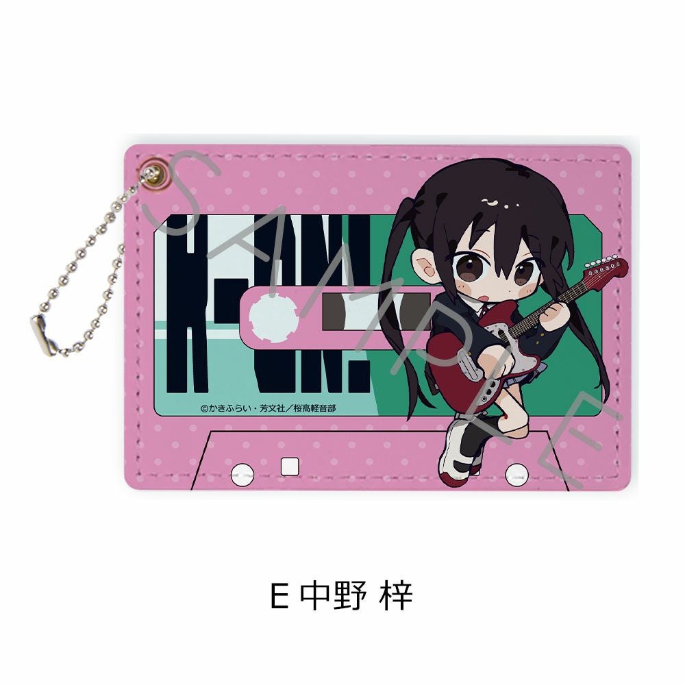 けいおん！』パスケース E（中野 梓） | ビビット